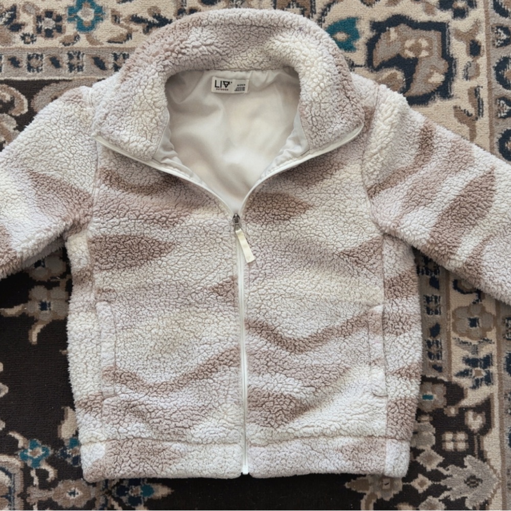 LIV Women's Cream and Tan Teddy Jacket